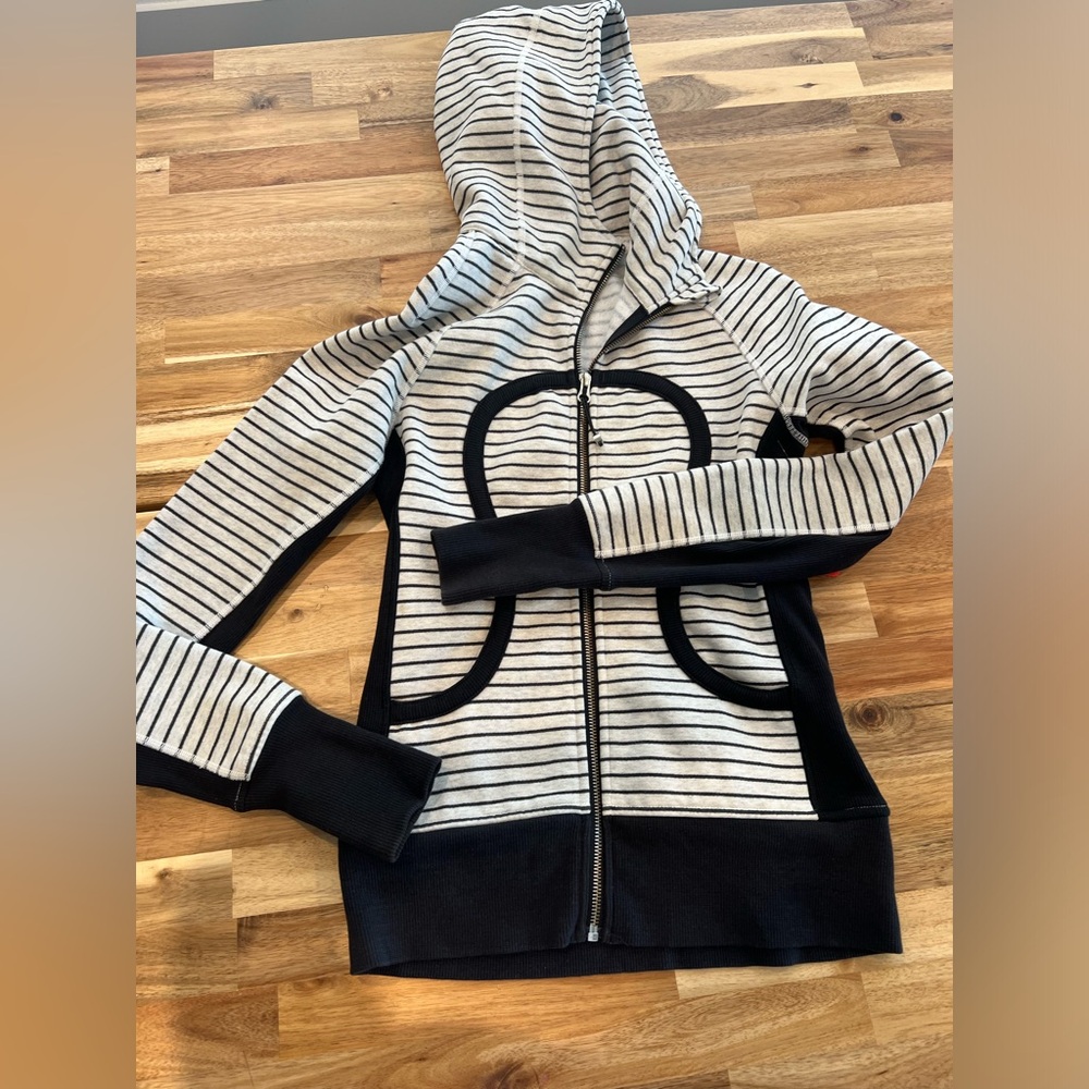Lululemon zip up